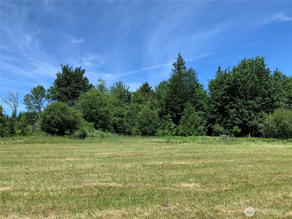 Seattle Area Real Estate | View 723 Lapham Road | Listing