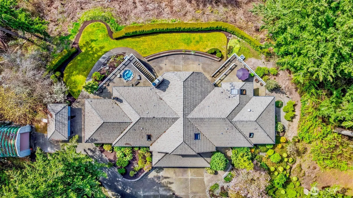 Seattle Area Real Estate | View 555 Issaquah Road | Listing