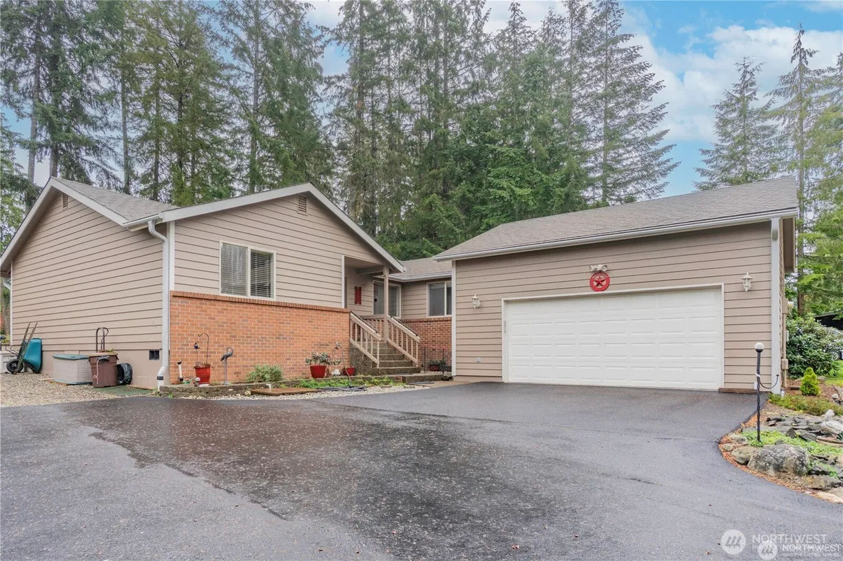 Seattle Area Real Estate | View 360 E Penzance Road | Listing
