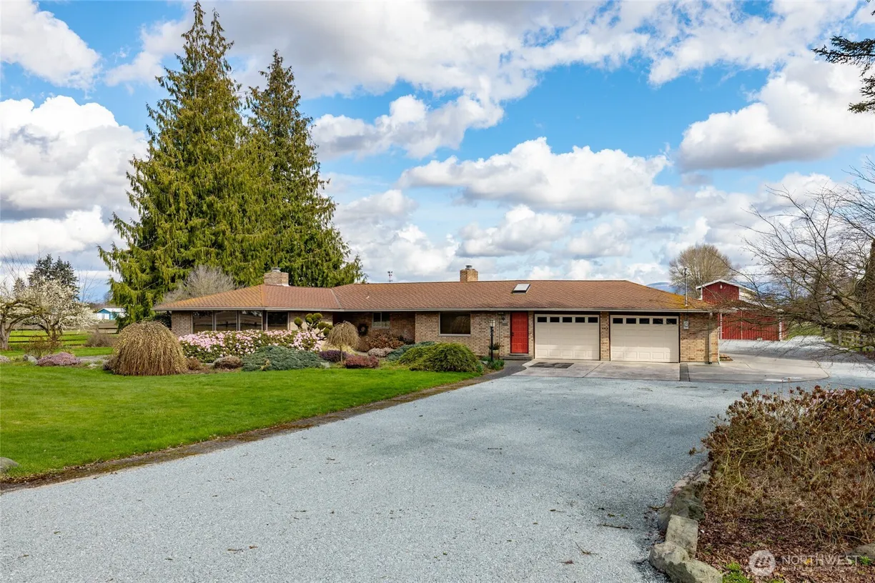 Seattle Area Real Estate | View 14773 Avon Allen Road | Listing