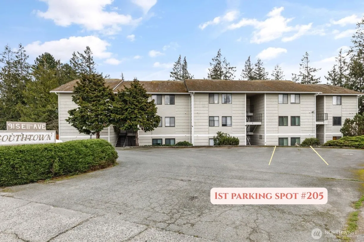 Seattle Area Real Estate | View 91 SE 11th Avenue, 205 | Listing