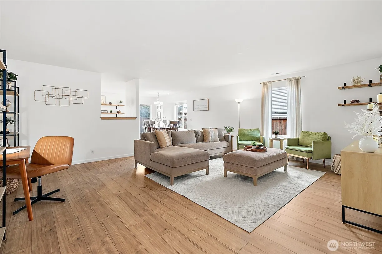 Seattle Area Real Estate | View 1011 Riddell Avenue | Listing