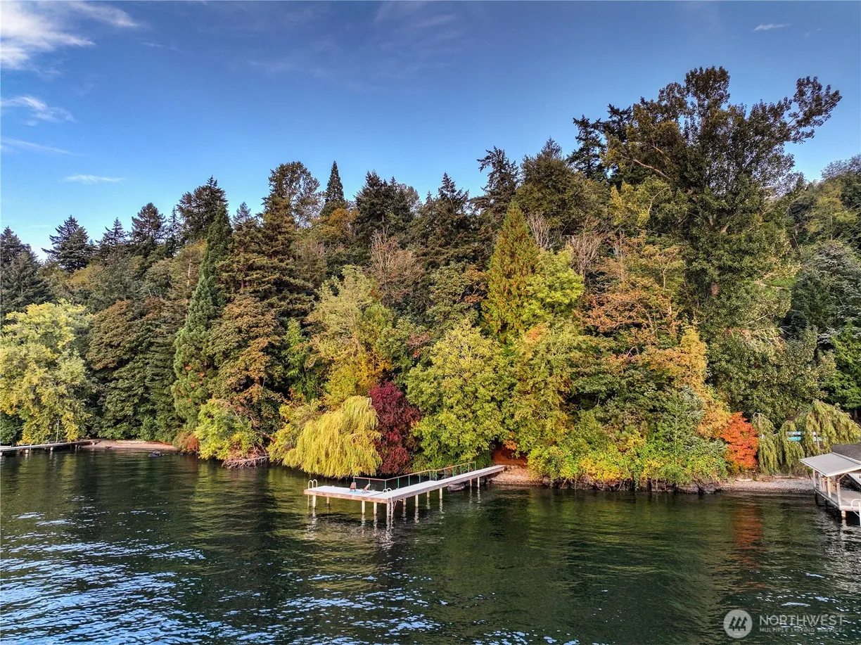Seattle Area Real Estate | View 2425 Evergreen Point Road | Listing