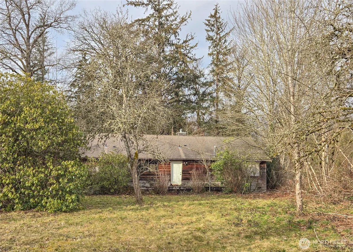 Seattle Area Real Estate | View  | 3 Beds, 2 Baths