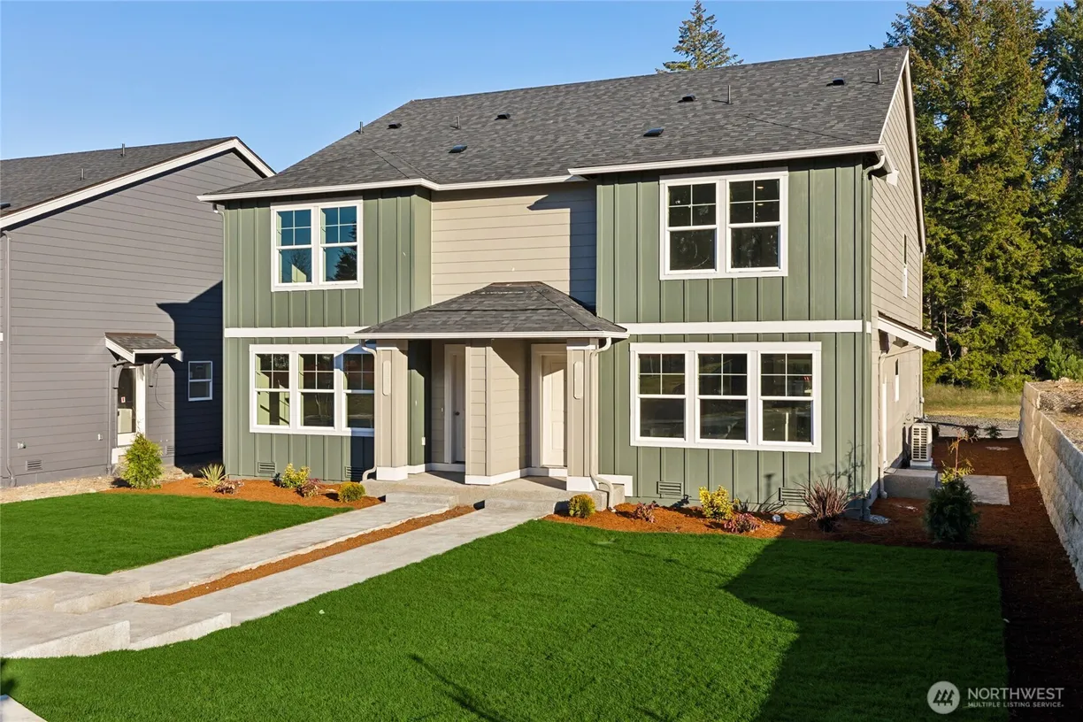 Seattle Area Real Estate | View 2138 Trailside Drive, 54 | 3 Beds, 2 Baths
