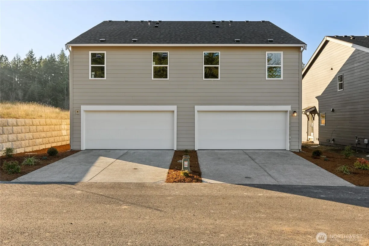 Seattle Area Real Estate | View 2138 Trailside Drive, 54 | Listing