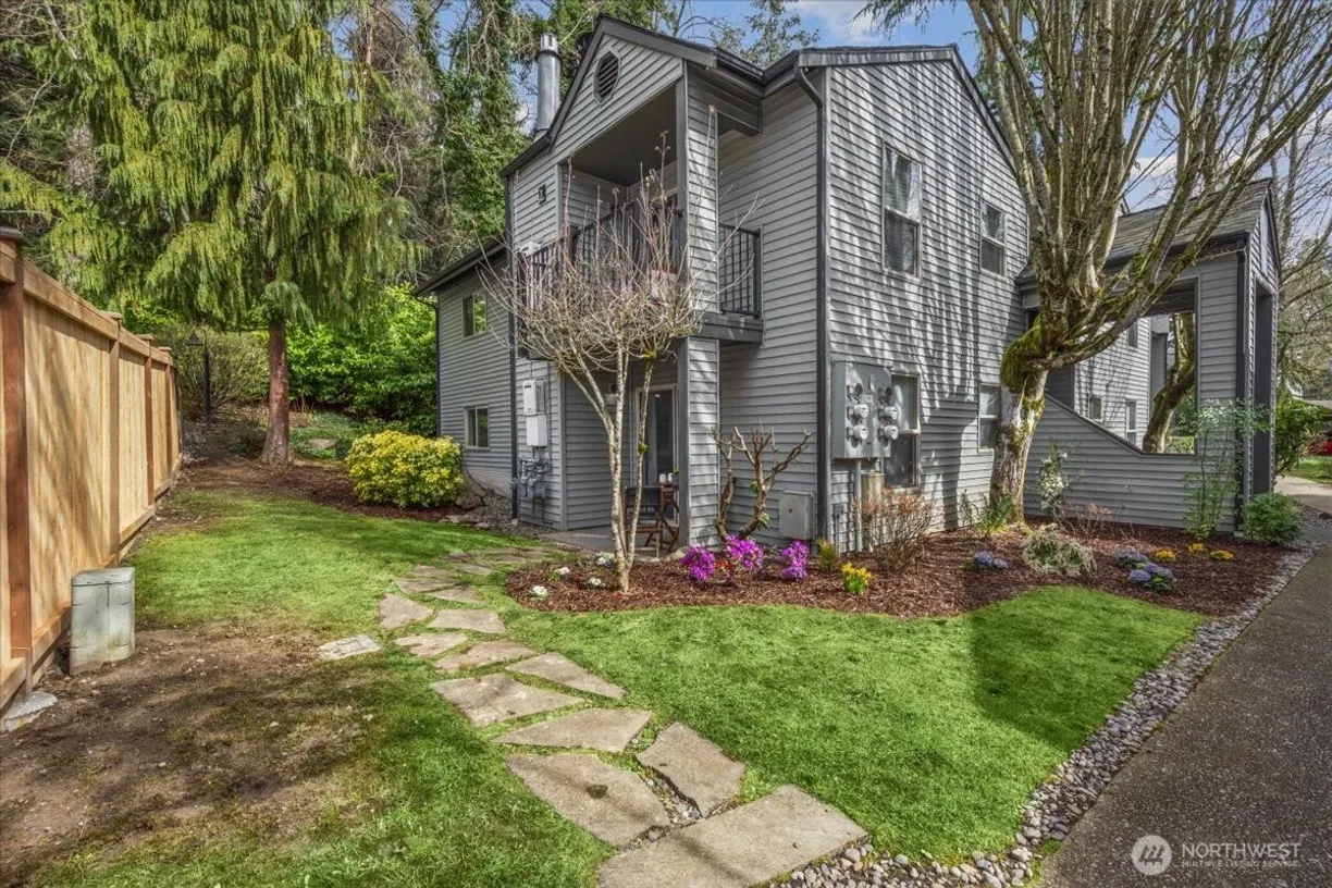 Seattle Area Real Estate | View 9805 Avondale Road, L137 | 2 Beds, 2 Baths