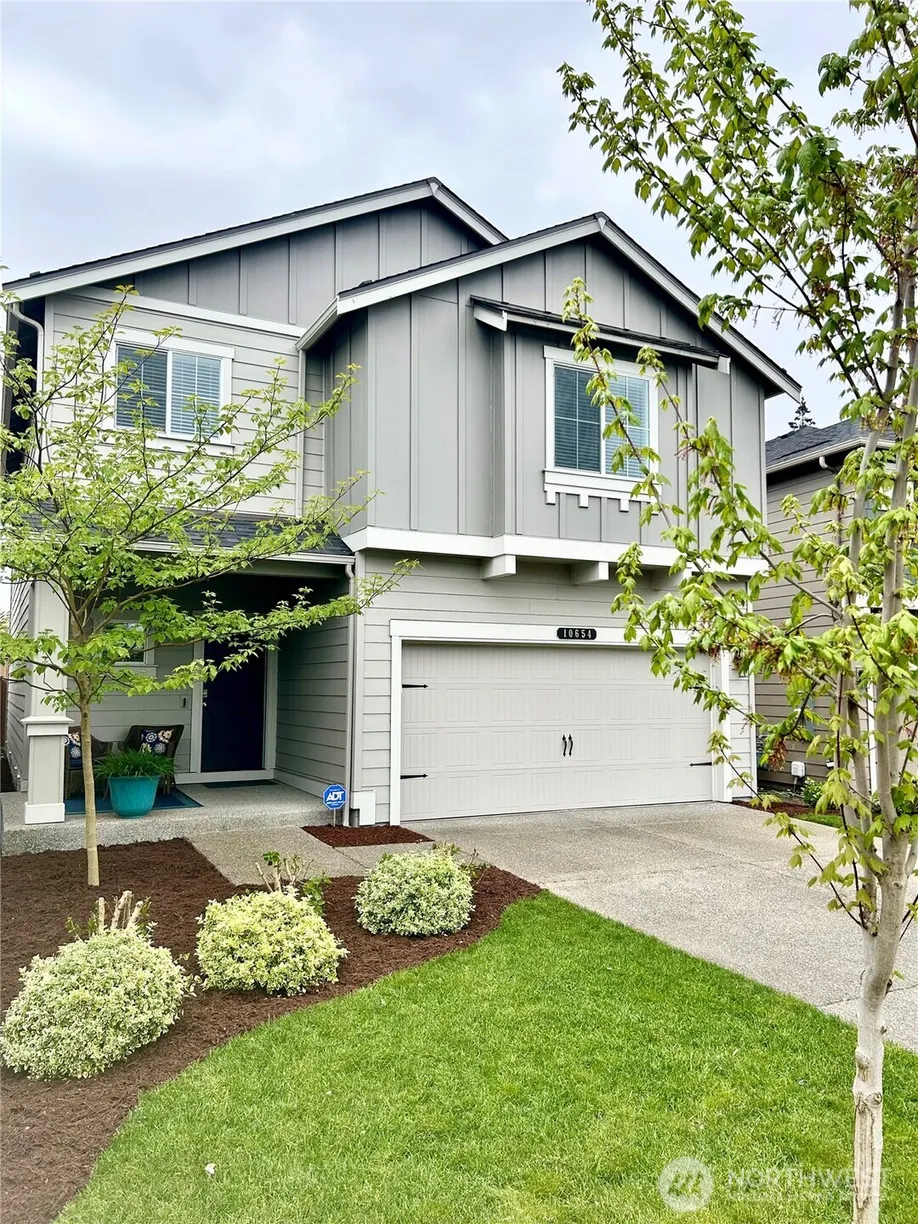 Seattle Area Real Estate | View 10654 187th Street Ct | Listing