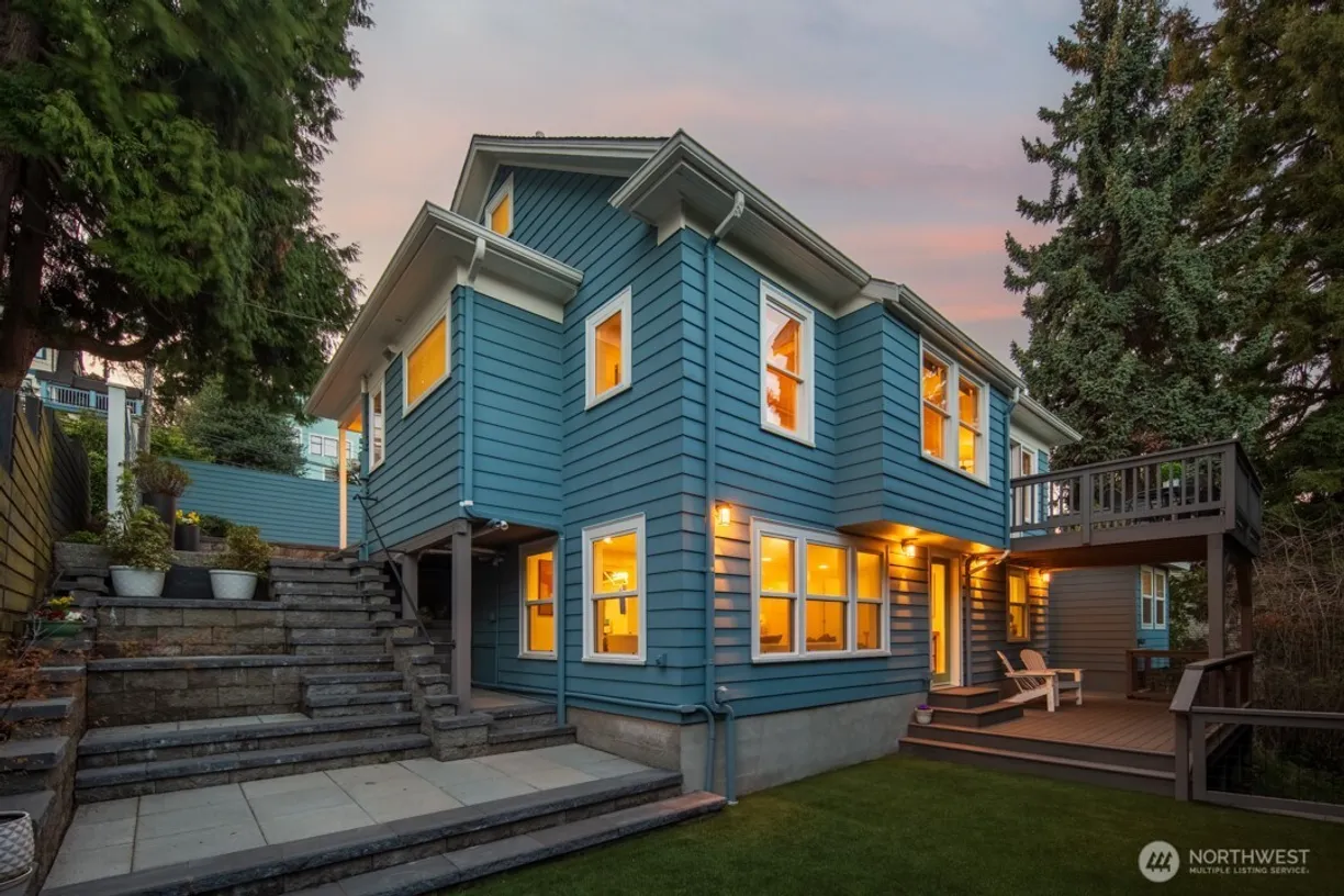 Seattle Area Real Estate | View 1058 24th Avenue | 4 Beds, 3 Baths