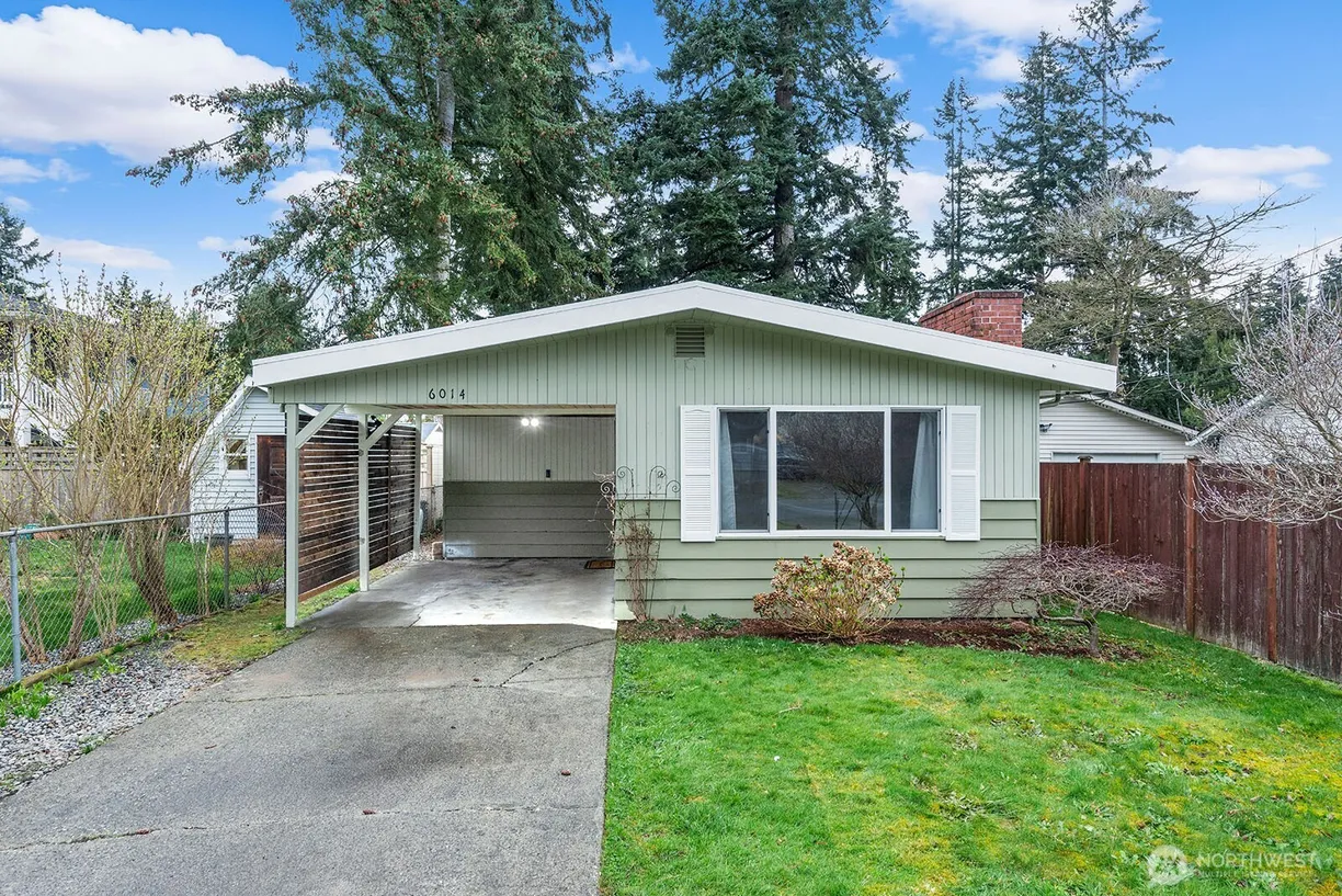 Seattle Area Real Estate | View 6014 East Drive | 2 Beds, 1 Bath