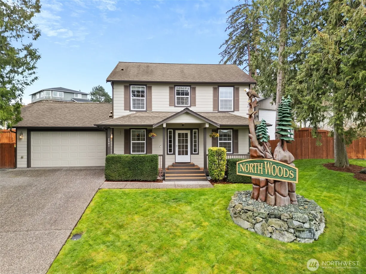 Seattle Area Real Estate | View 2501 Northwoods Loop | 3 Beds, 2 Baths