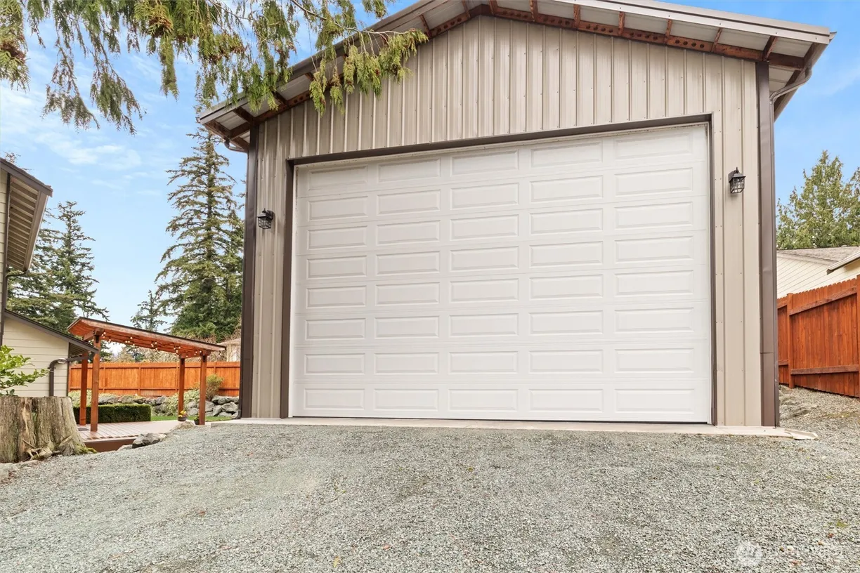 Seattle Area Real Estate | View 2501 Northwoods Loop | Listing