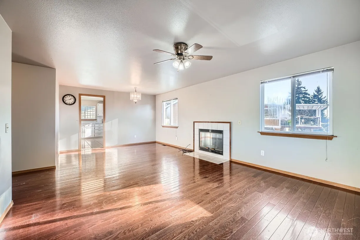 Seattle Area Real Estate | View 5525 Renton Avenue | Listing