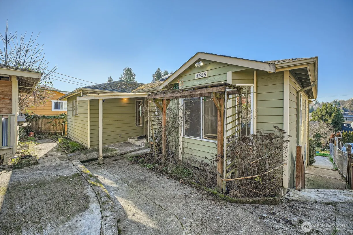 Seattle Area Real Estate | View 5525 Renton Avenue | Listing
