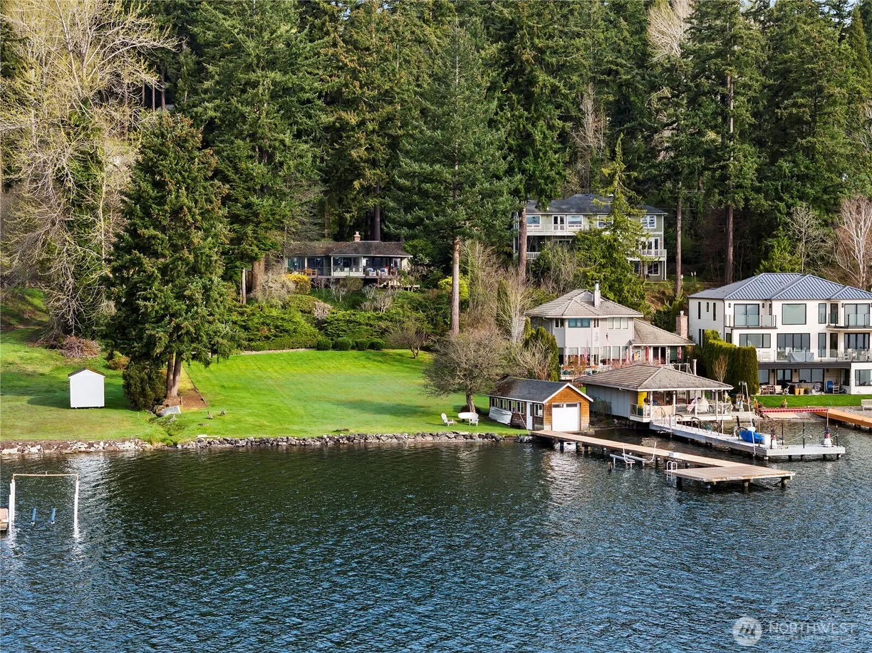 Seattle Area Real Estate | View 8625 NE Juanita Drive | 5 Beds, 3 Baths