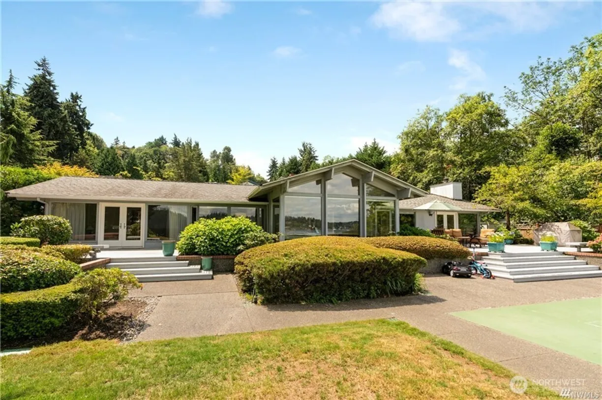 Seattle Area Real Estate | View 8428 N Mercer Way | Listing