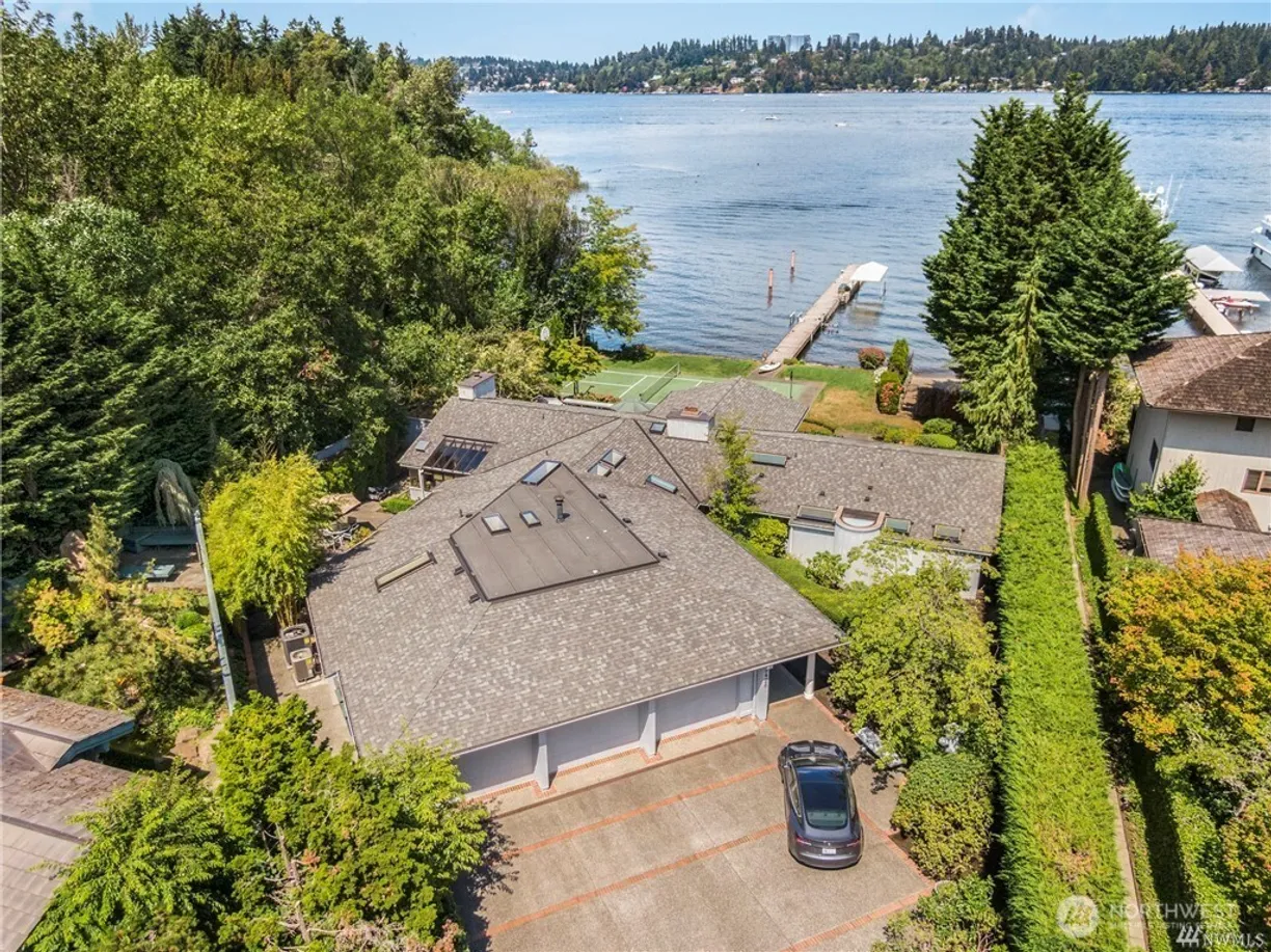 Seattle Area Real Estate | View 8428 N Mercer Way | 4 Beds, 3 Baths