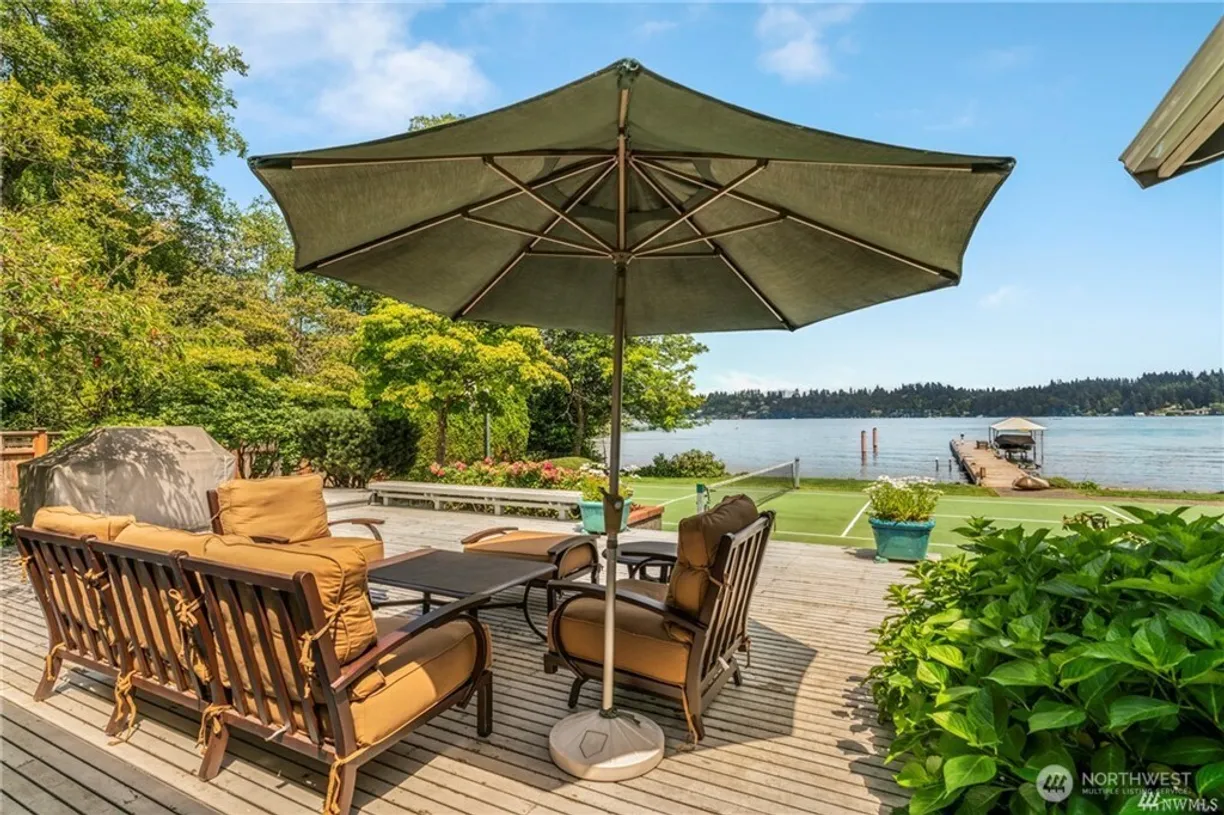 Seattle Area Real Estate | View 8428 N Mercer Way | Listing