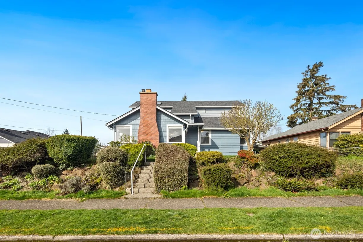 Seattle Area Real Estate | View 8307 27th Avenue | 4 Beds, 2 Baths