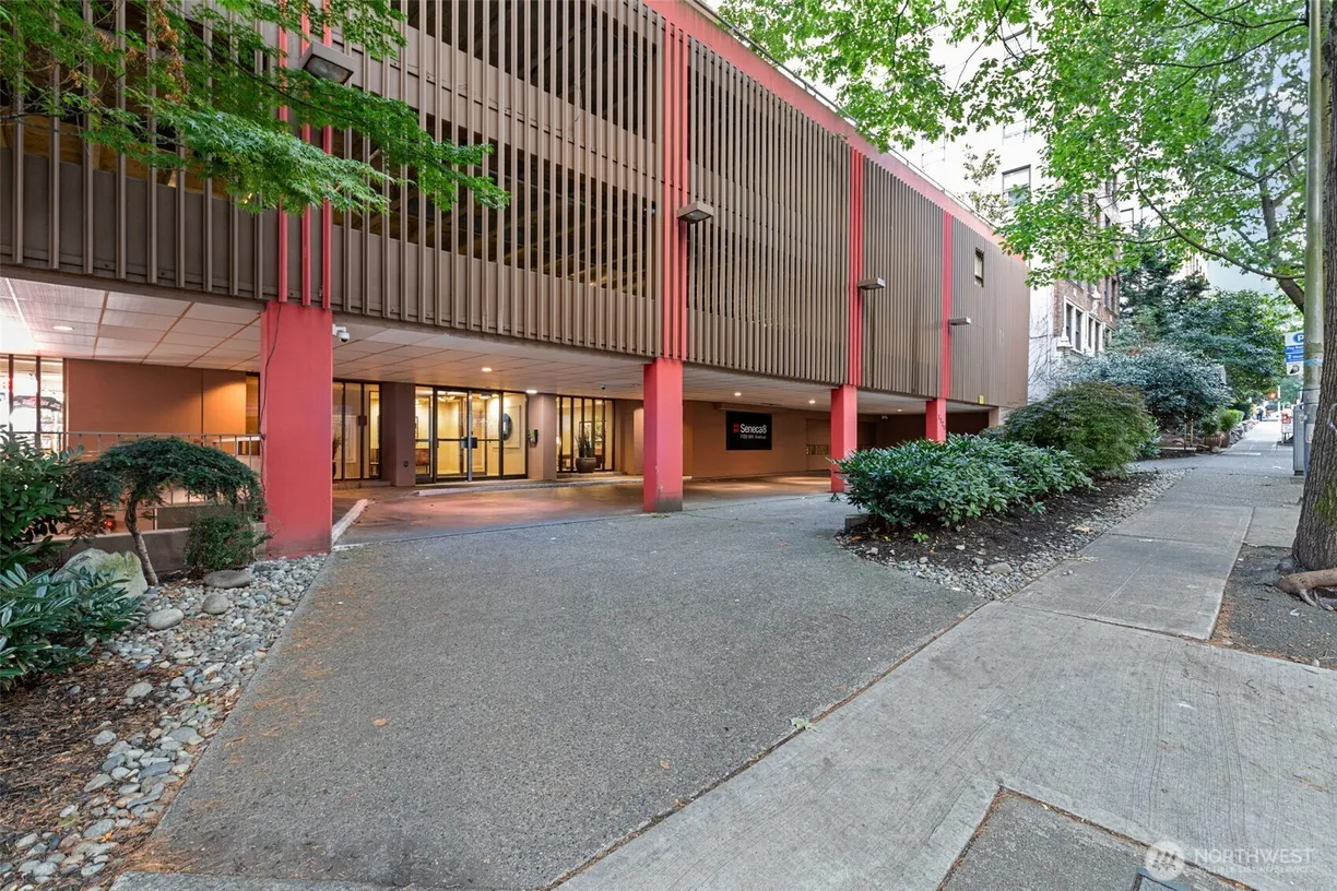 Seattle Area Real Estate | View 1120 8th Avenue, 402 | 3 Beds, 2 Baths