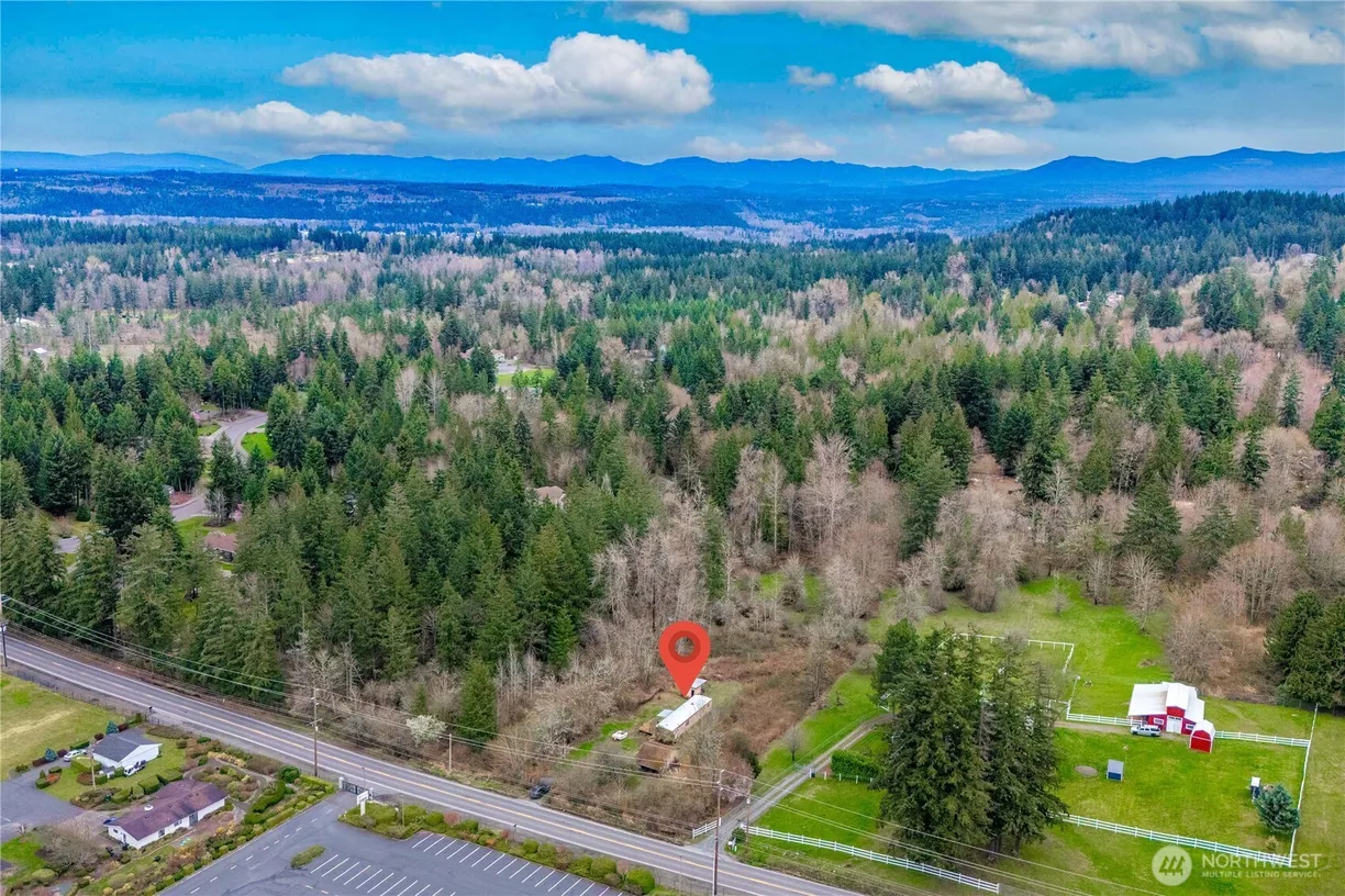 Seattle Area Real Estate | View 21215 Orting Kapowsin Highway | 2 Beds, 2 Baths