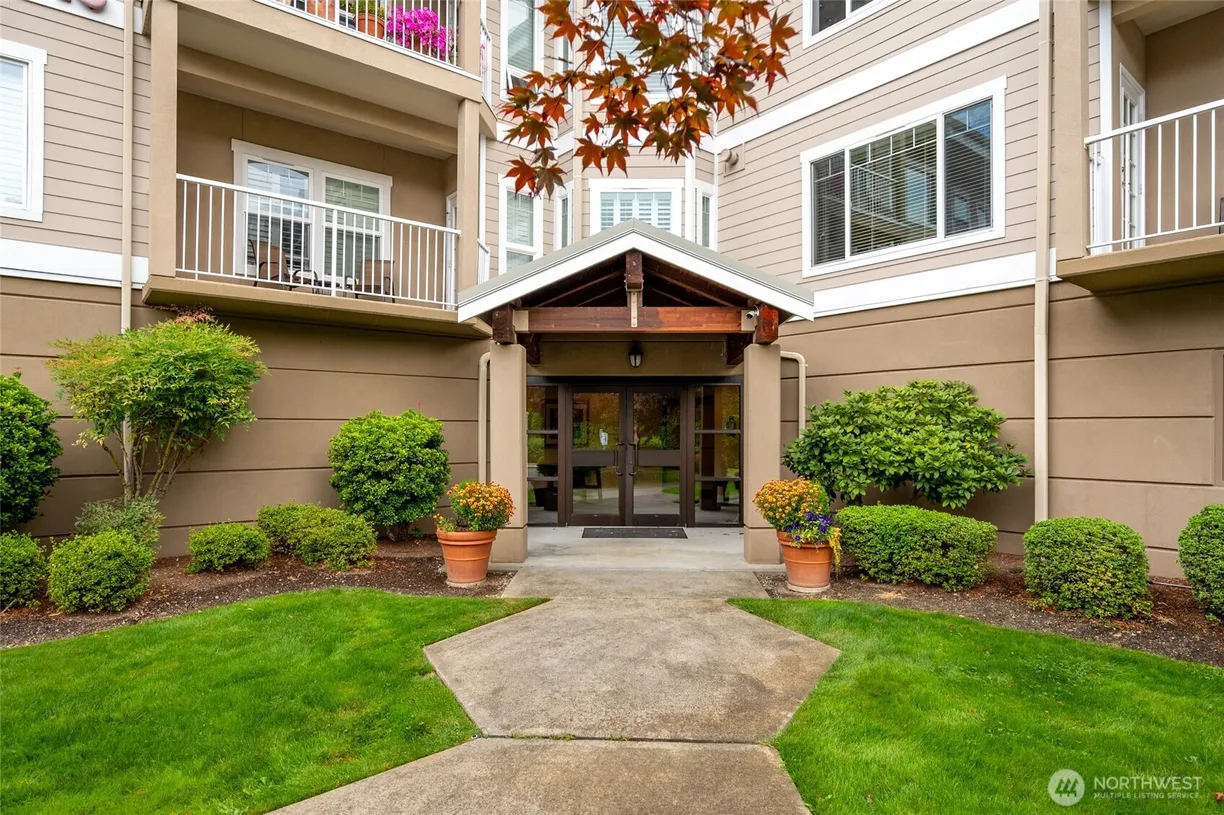 Seattle Area Real Estate | View 1854 NW 195th ST, 205 | 1 Bed, 2 Baths
