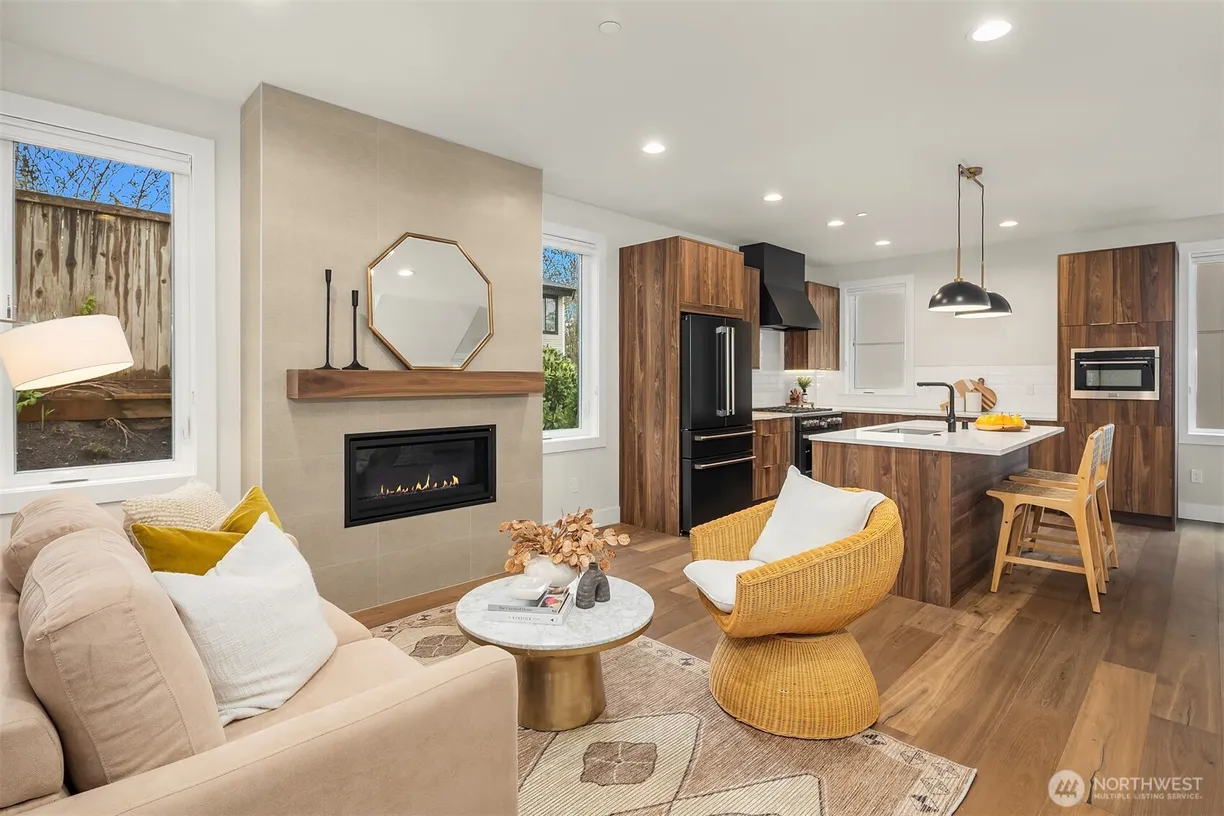 Seattle Area Real Estate | View 344 6th Avenue | Listing