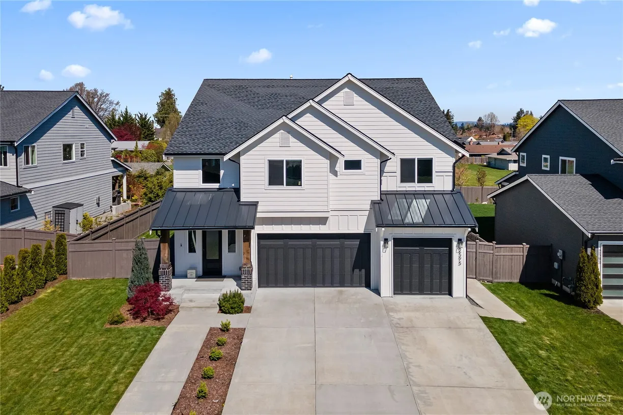 Seattle Area Real Estate | View 2595 Terry Court | 5 Beds, 3 Baths