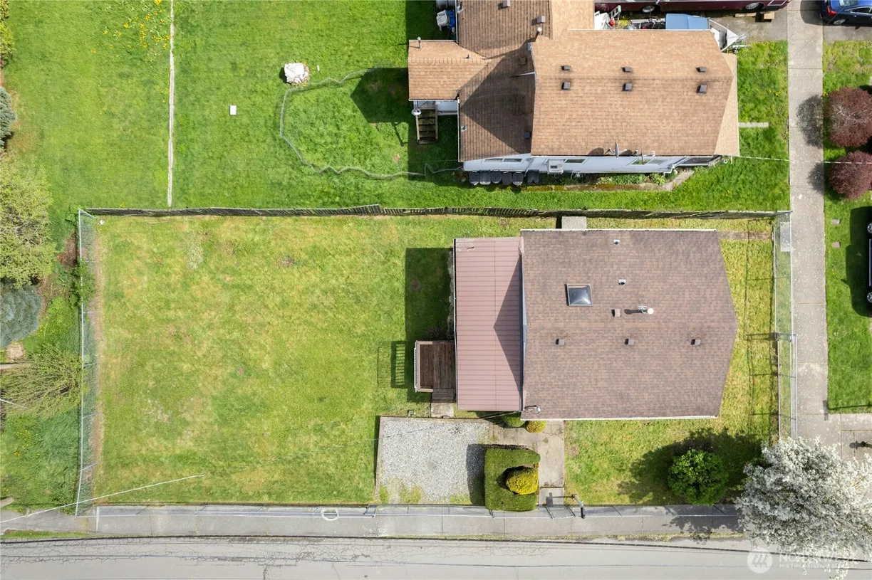 Seattle Area Real Estate | View 8820 5th Avenue | Listing