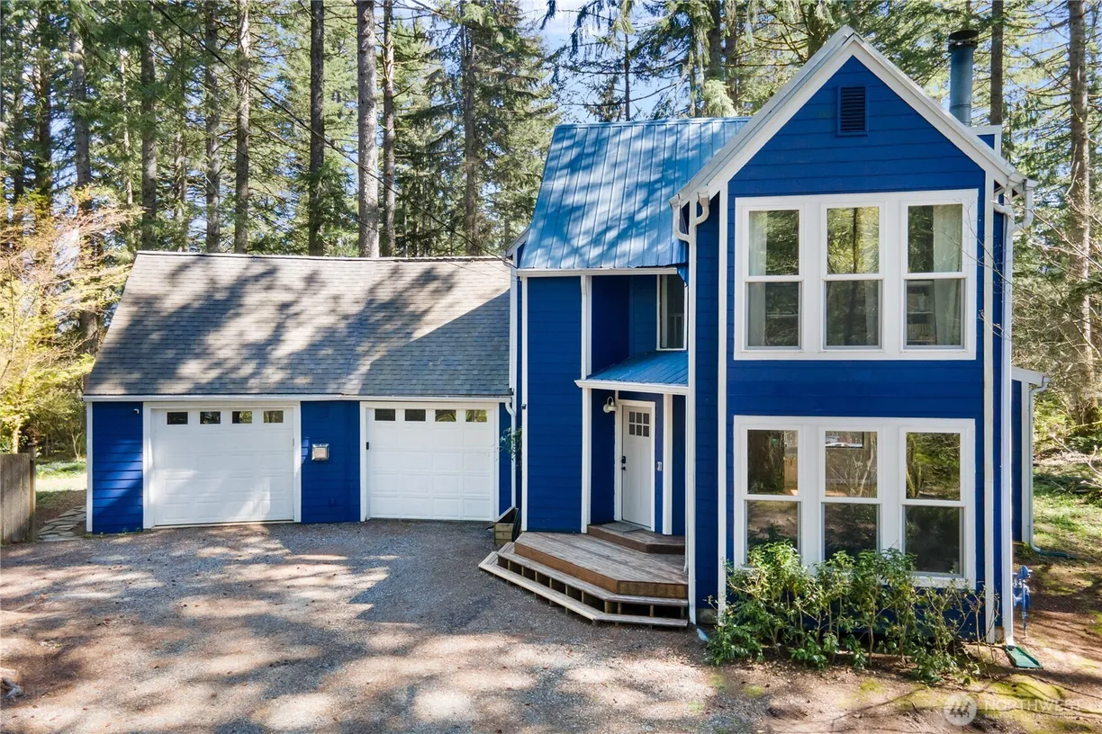 Seattle Area Real Estate | View 16814 429th Avenue | 2 Beds, 1 Bath