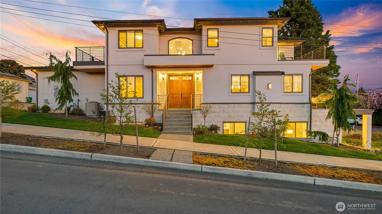 Seattle Area Real Estate | View 1006 4th Street | 4 Beds, 4 Baths