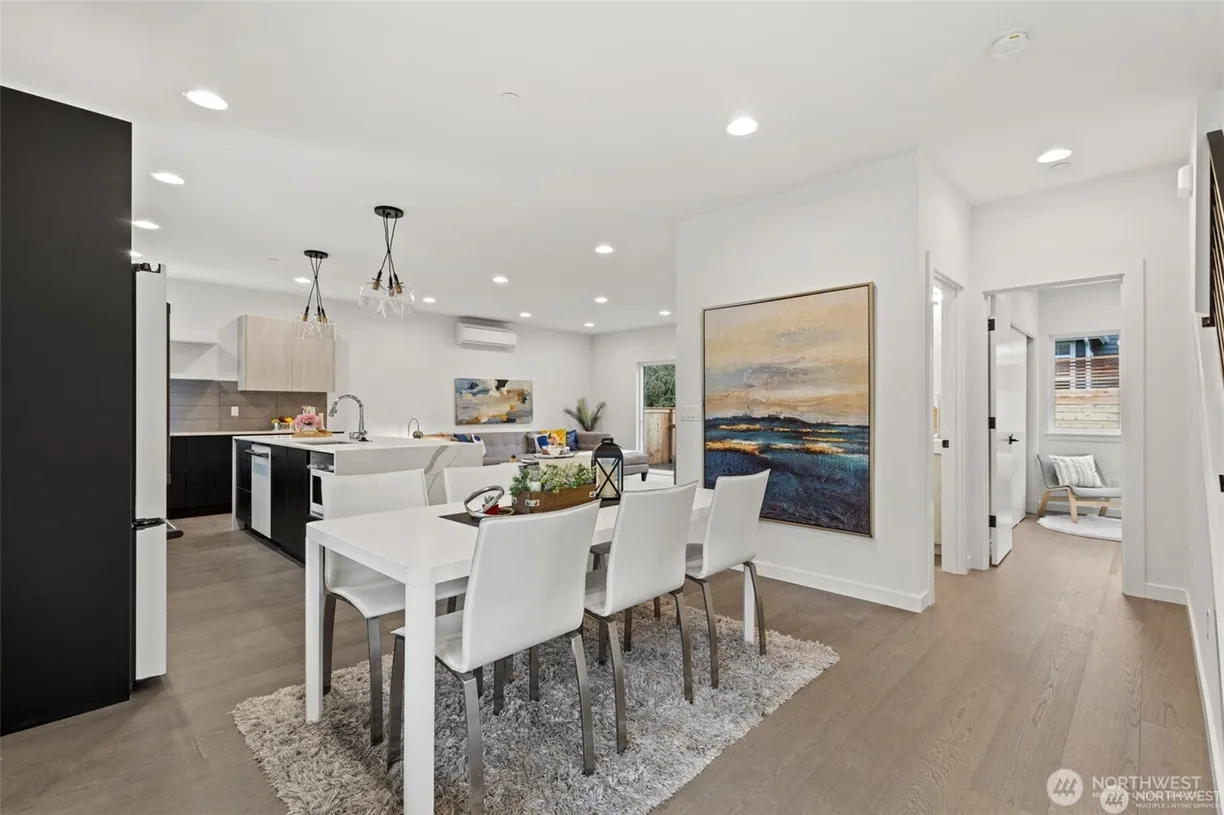 Seattle Area Real Estate | View 10046 Ravenna Avenue | Listing