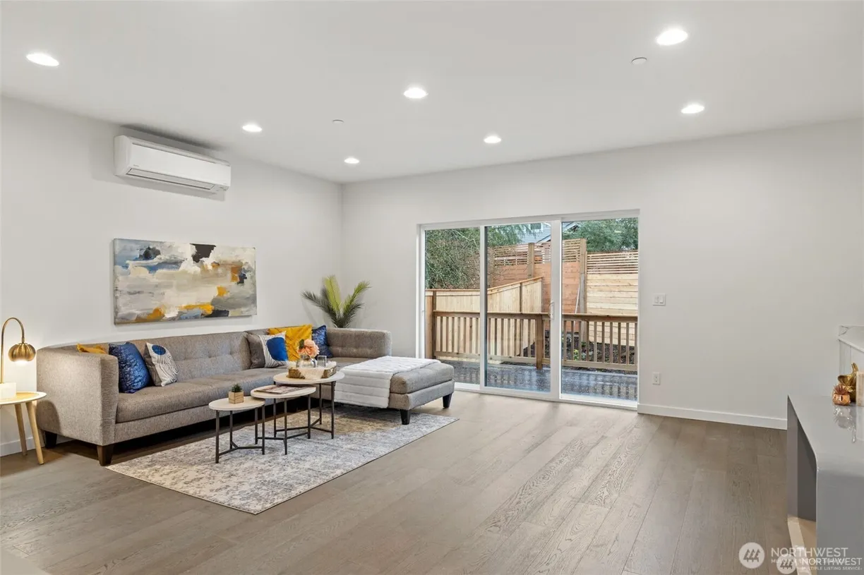 Seattle Area Real Estate | View 10046 Ravenna Avenue | Listing