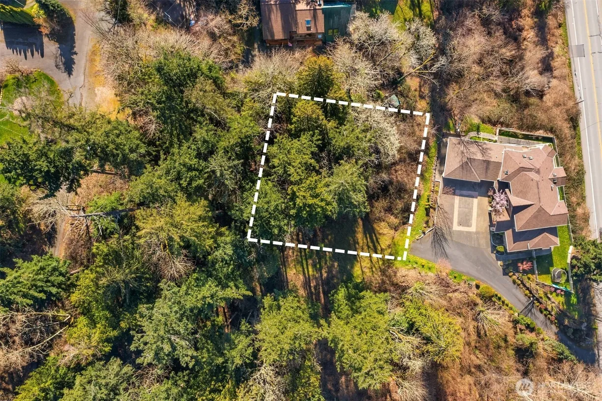 Seattle Area Real Estate | View 11 XX E Lake Sammamish Parkway, 25-29 | Listing