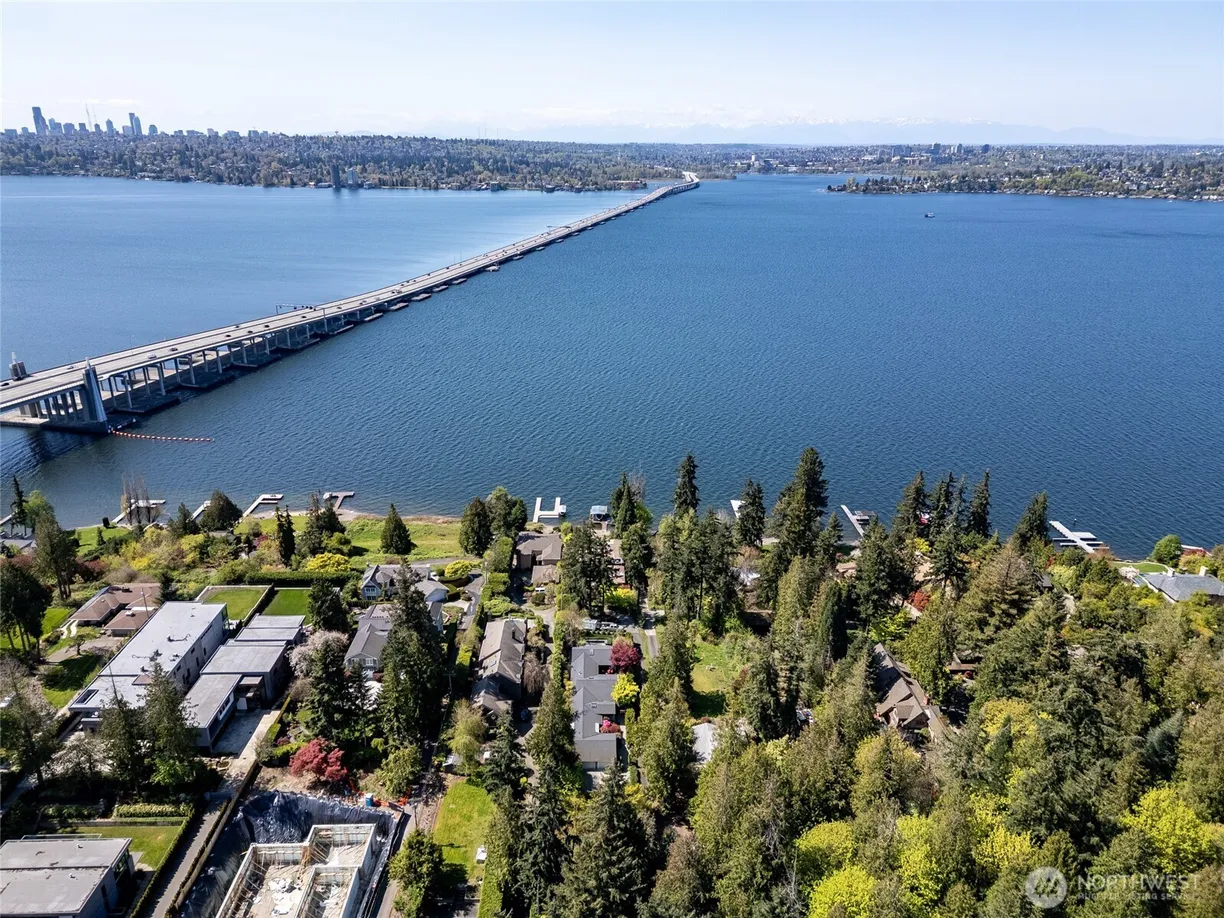 Seattle Area Real Estate | View 3327 Evergreen Point Road | 3 Beds, 2 Baths