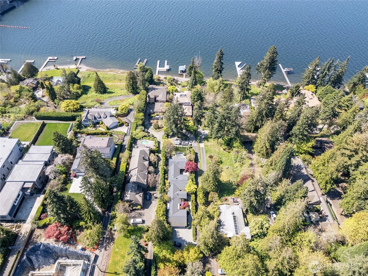 Seattle Area Real Estate | View 3327 Evergreen Point Road | Listing
