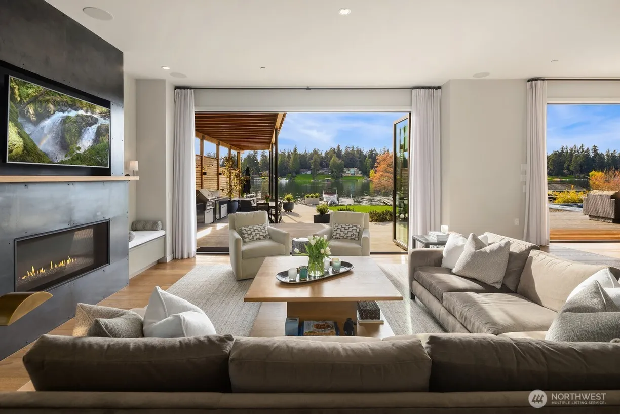 Seattle Area Real Estate | View 8804 NE 34th Street | Listing