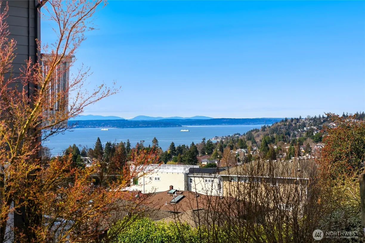Seattle Area Real Estate | View 6905 39th Ave SW | Listing
