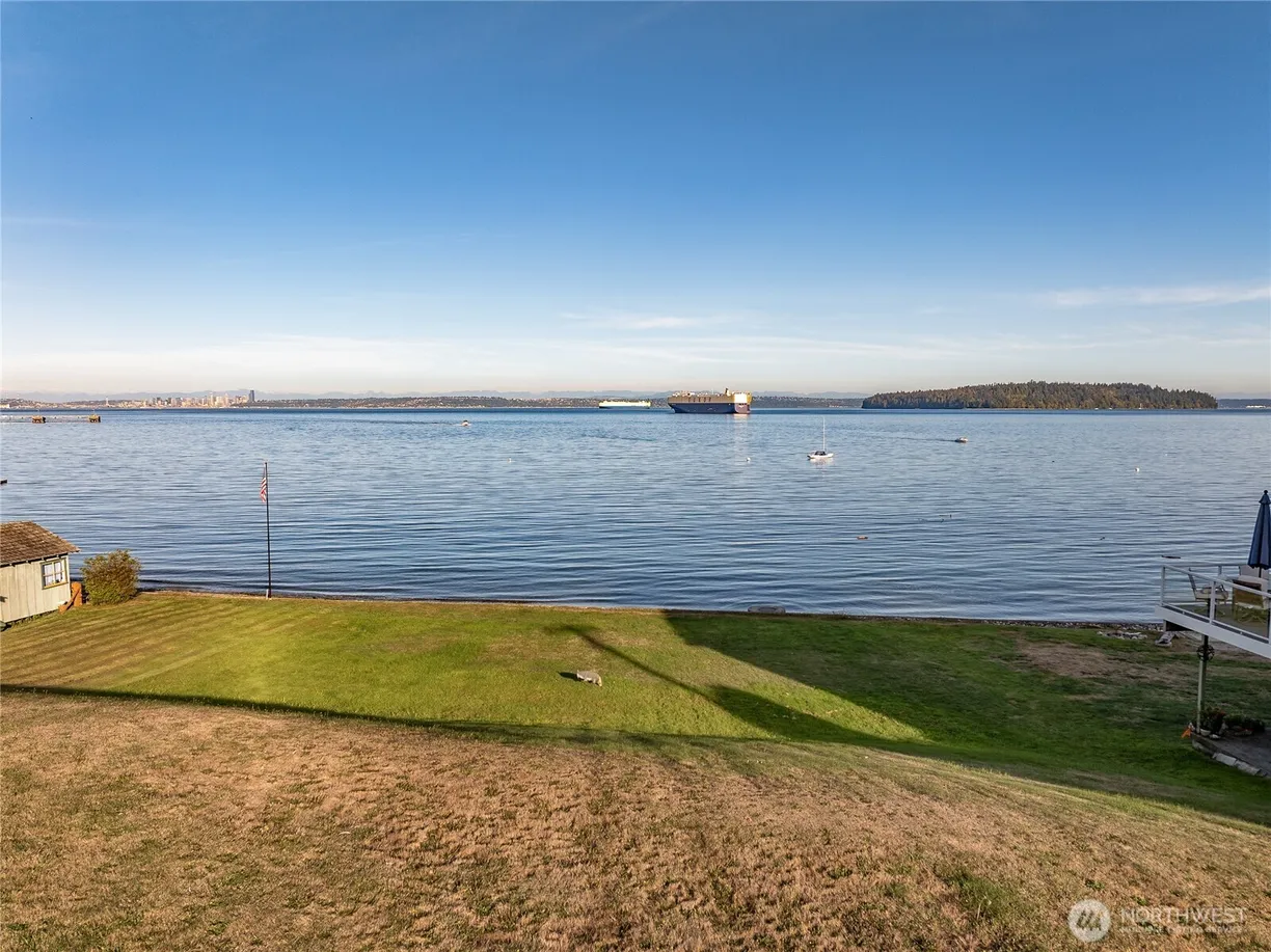 Seattle Area Real Estate | View 8095 E Daniels Loop | Listing
