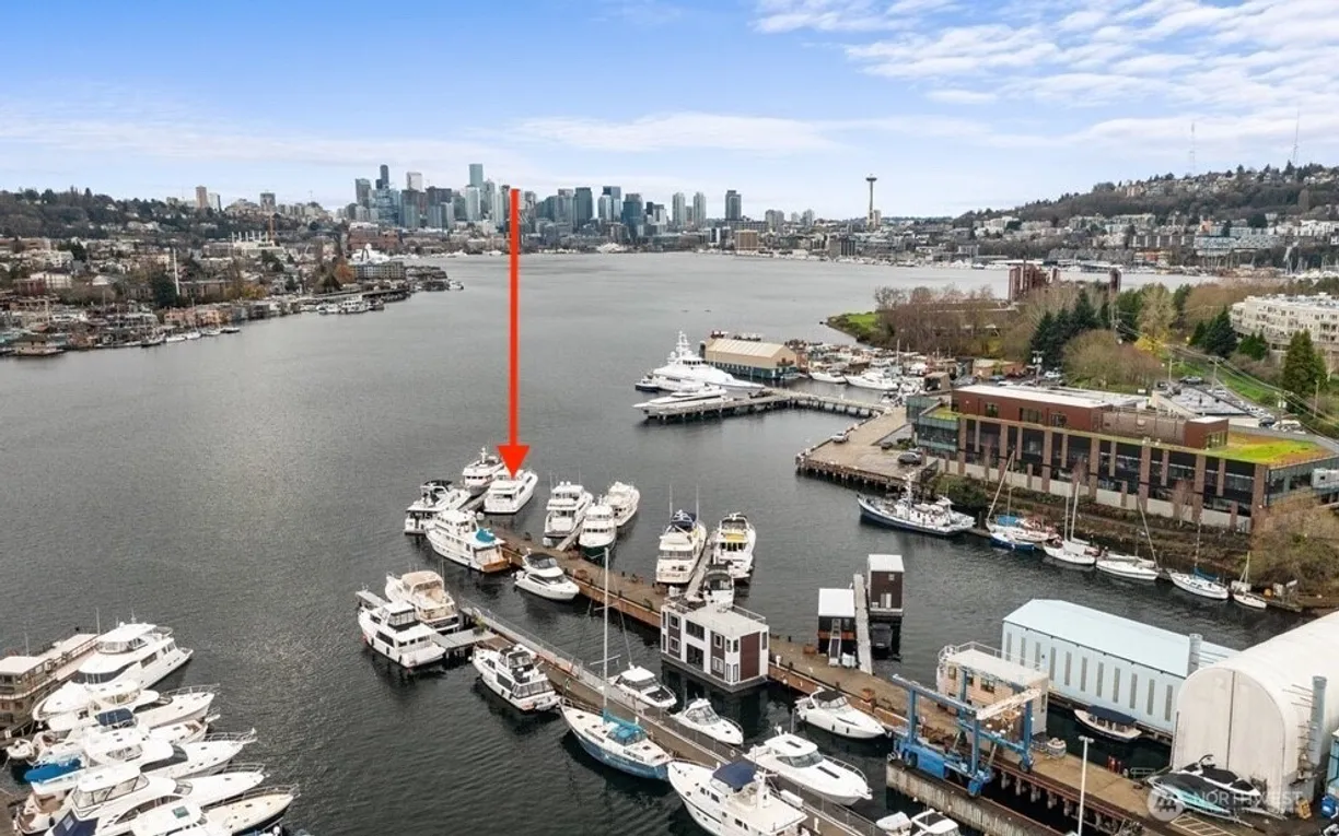 Seattle Area Real Estate | View 2309 N Northlake Way, 1A