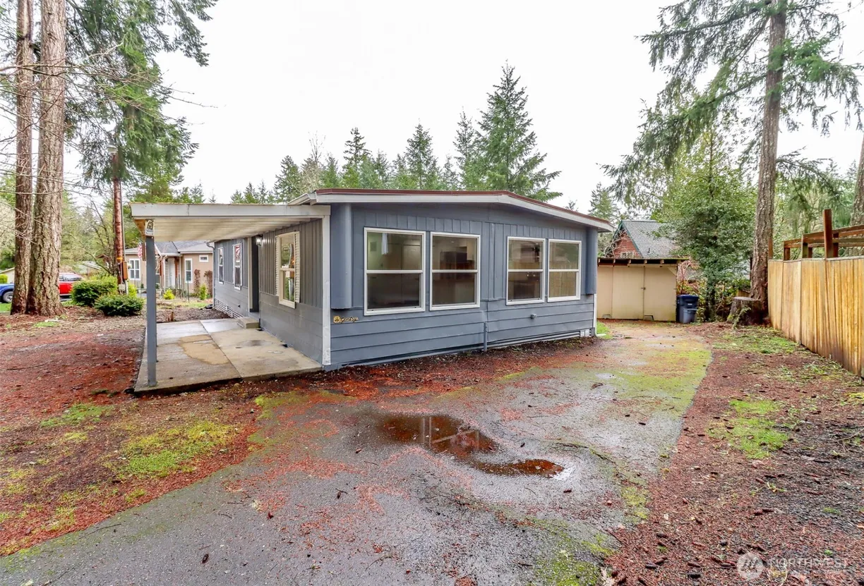 Seattle Area Real Estate | View 60 E Balbriggan Road | 2 Beds, 2 Baths