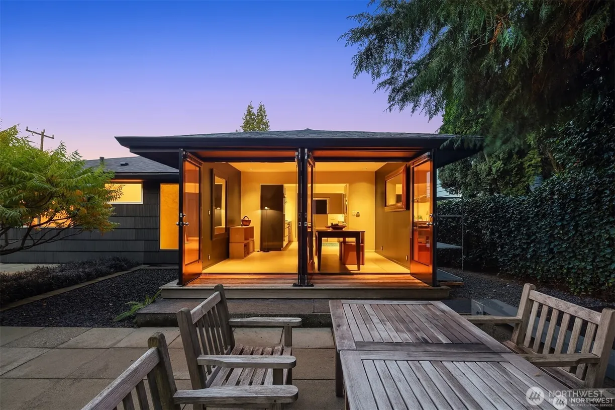 Seattle Area Real Estate | View 1207 26th Avenue | 3 Beds, 2 Baths