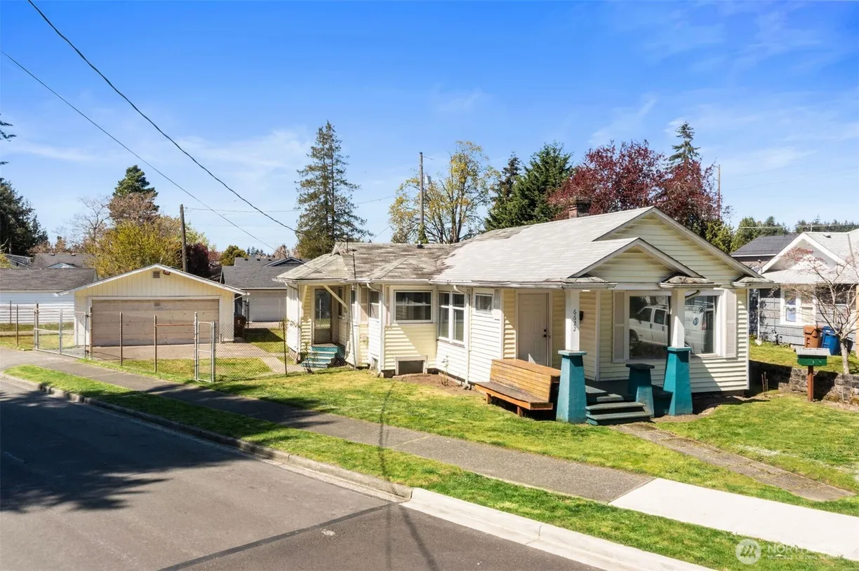 Seattle Area Real Estate | View 6622 S Cheyenne Street | Listing