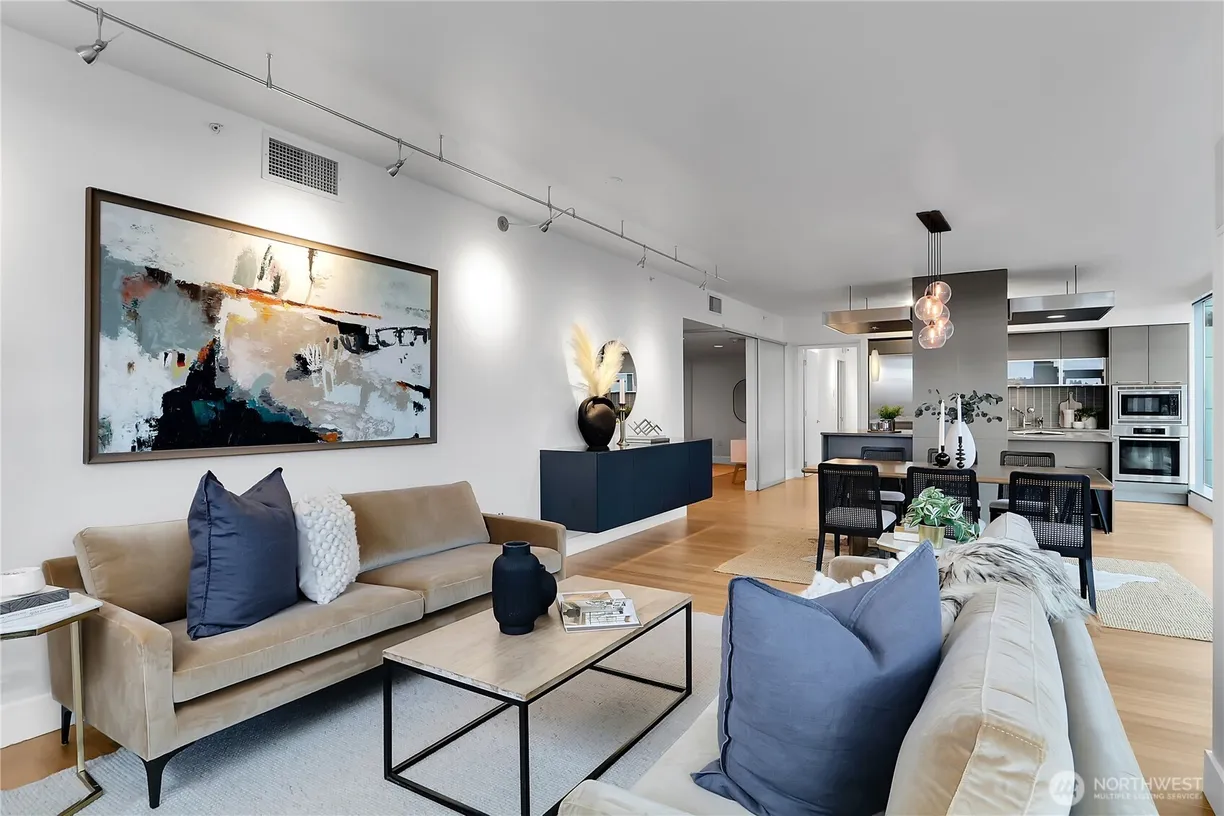 Seattle Area Real Estate | View 820 Blanchard Street, 1810 | Listing