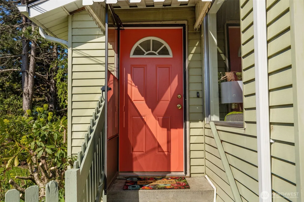 Seattle Area Real Estate | View 5236 S Farrar Street | Listing