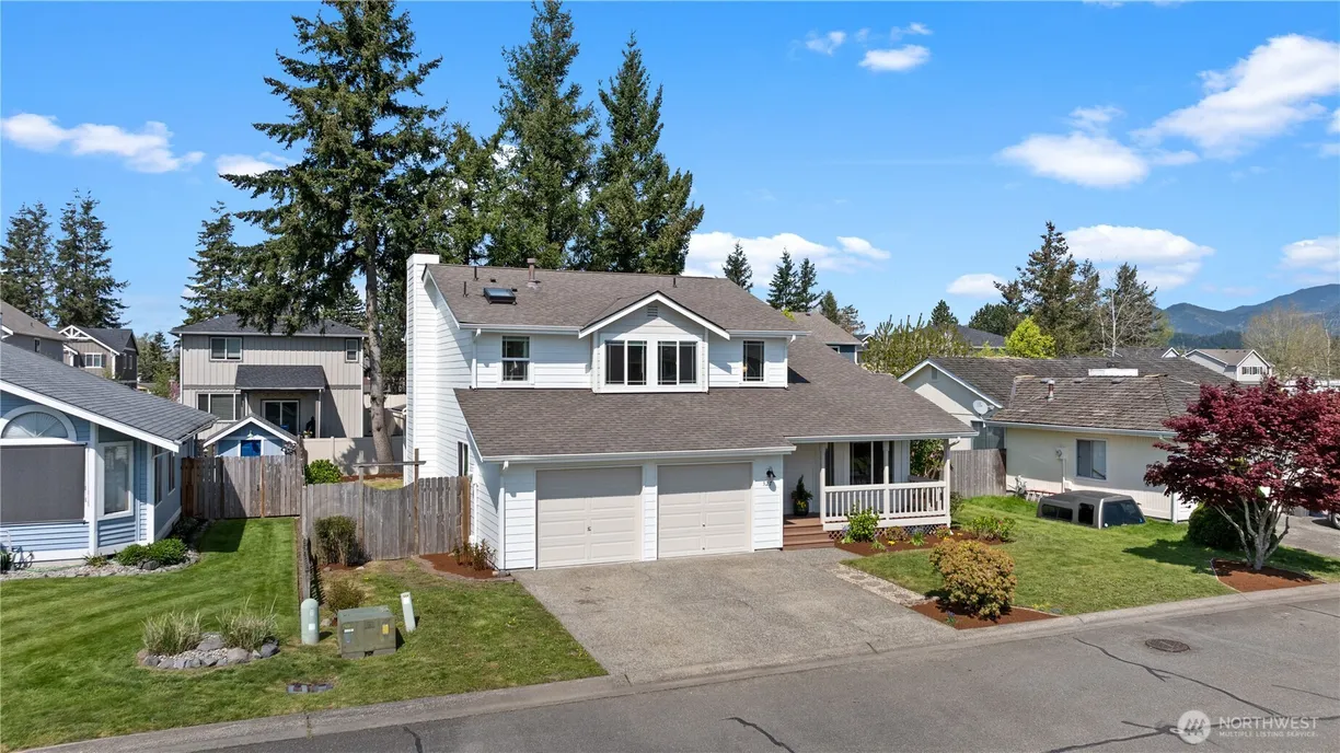 Seattle Area Real Estate | View 327 Jewell Street | Listing