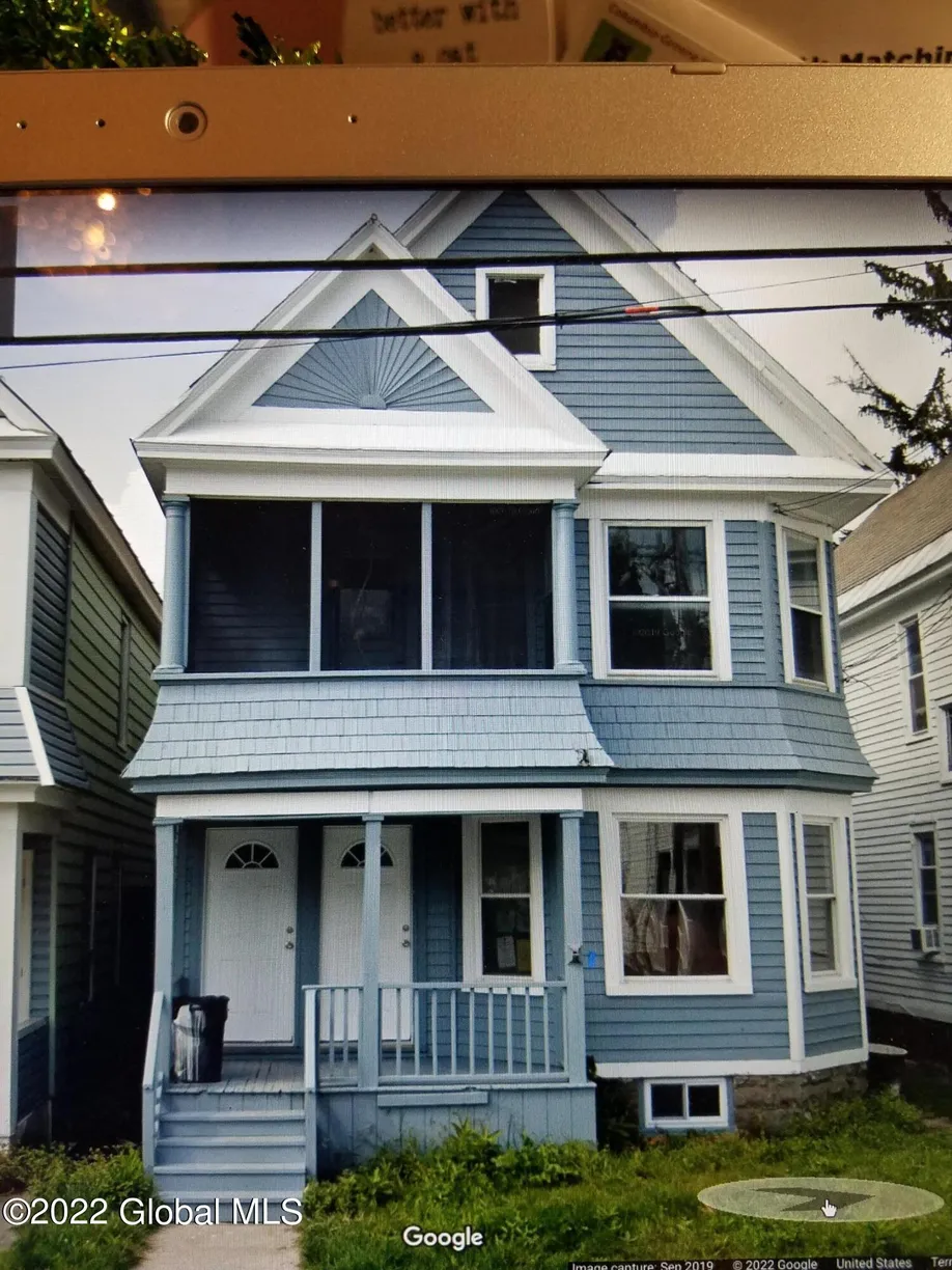 Hudson Valley Real Estate | View 1821 Broadway | 6 Beds, 2 Baths