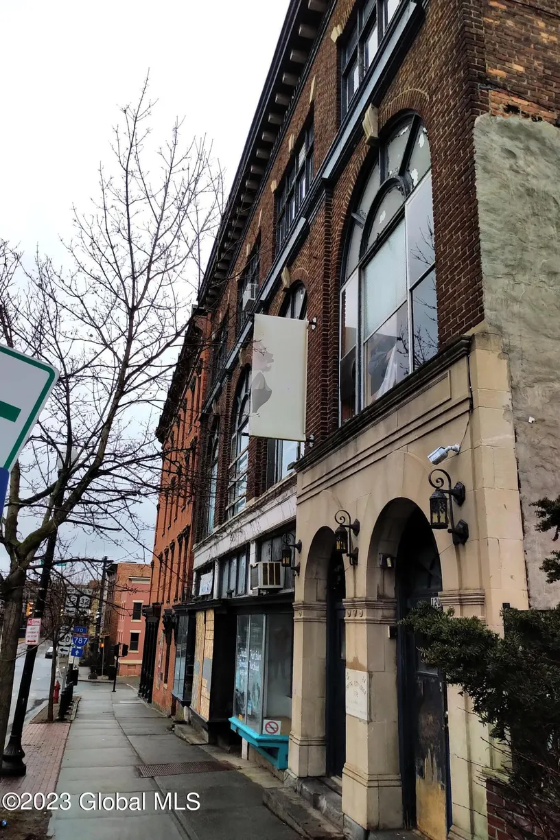 Hudson Valley Real Estate | View 120 Madison Avenue