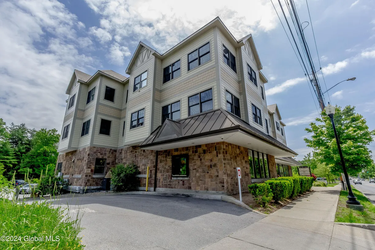 Hudson Valley Real Estate | View 120 West Avenue, 103