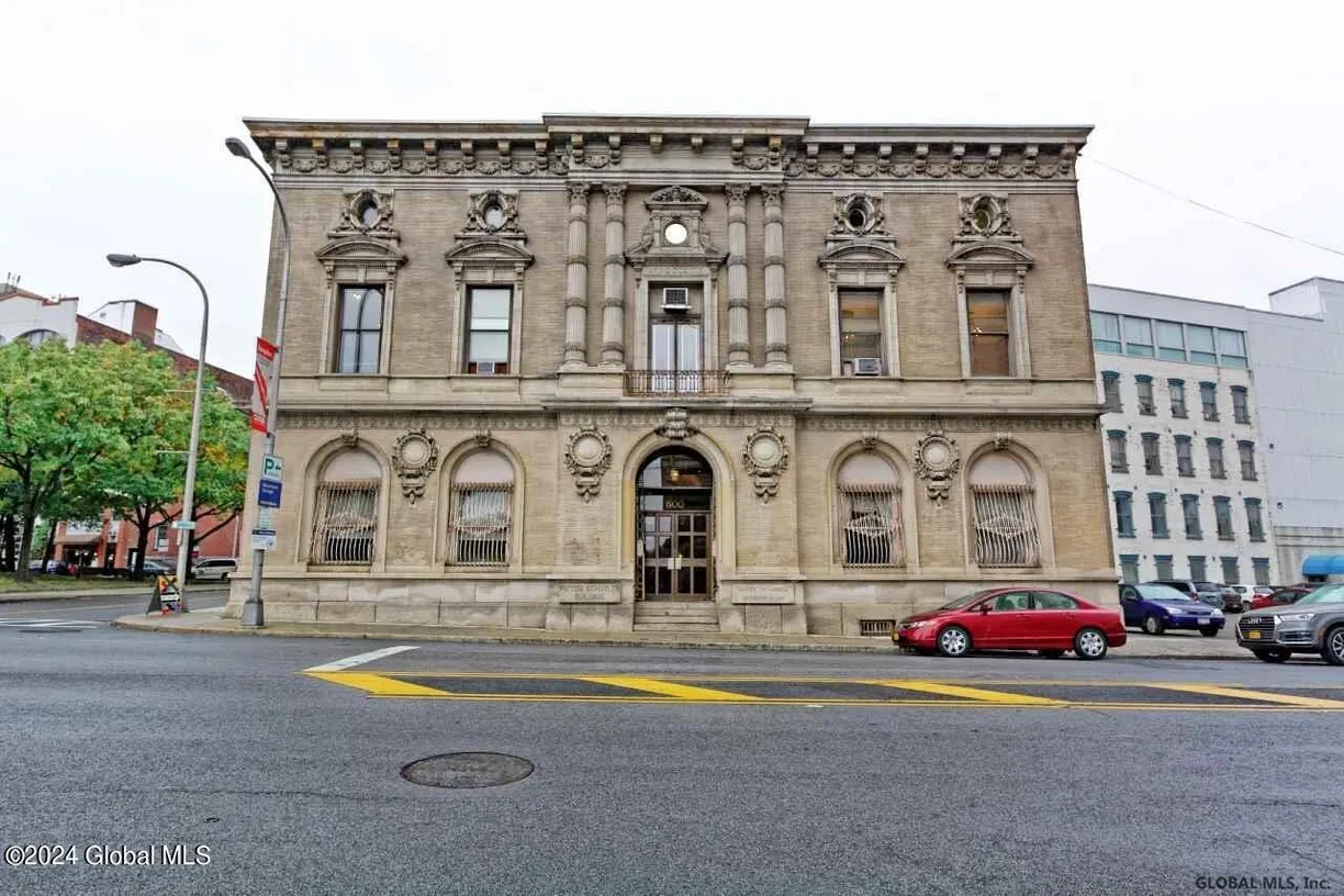 Hudson Valley Real Estate | View 600 Broadway